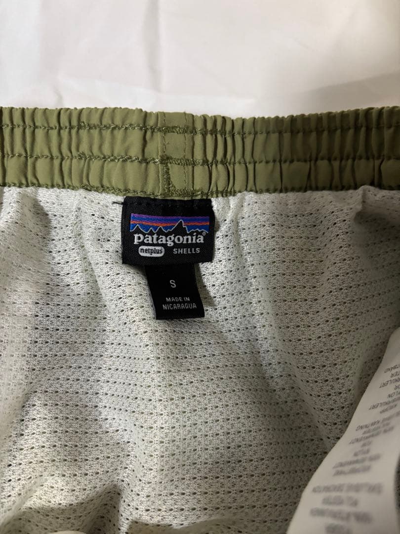 パタゴニア メンズ バギーズショーツ5インチ S (グリーン系) BUGR