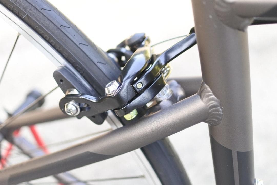 未使用新品シマノSTI搭載　カレロードバイク送料込み！