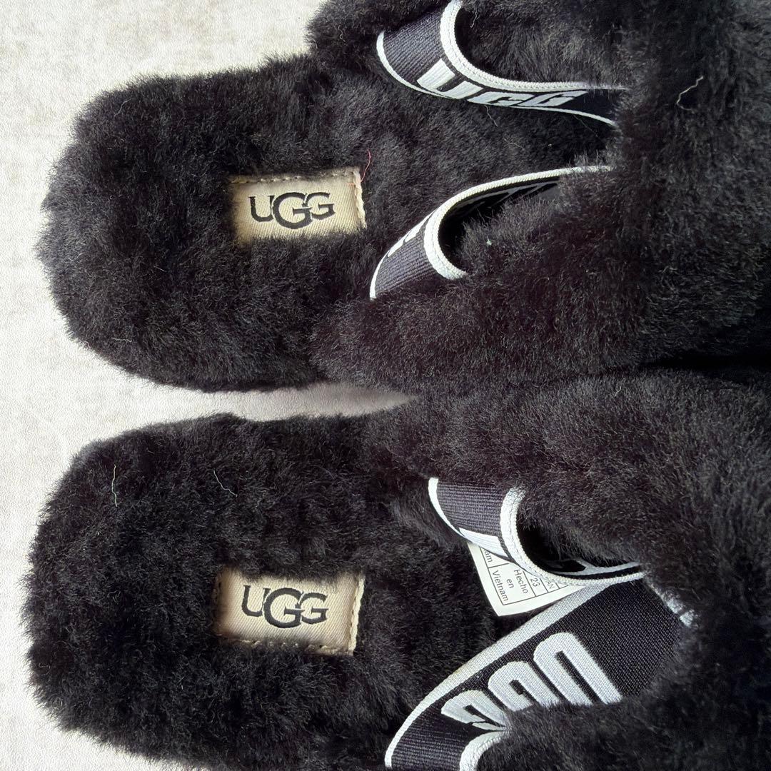 ⭐️未使用⭐️UGG アグ フラッフイヤー スライド サンダル 23cm ブラック