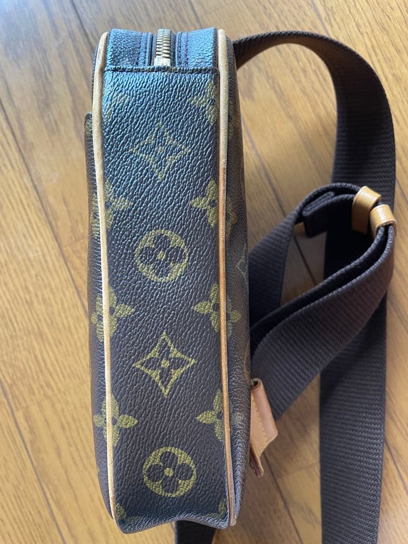 と*も様 ルイヴィトンガンジュ