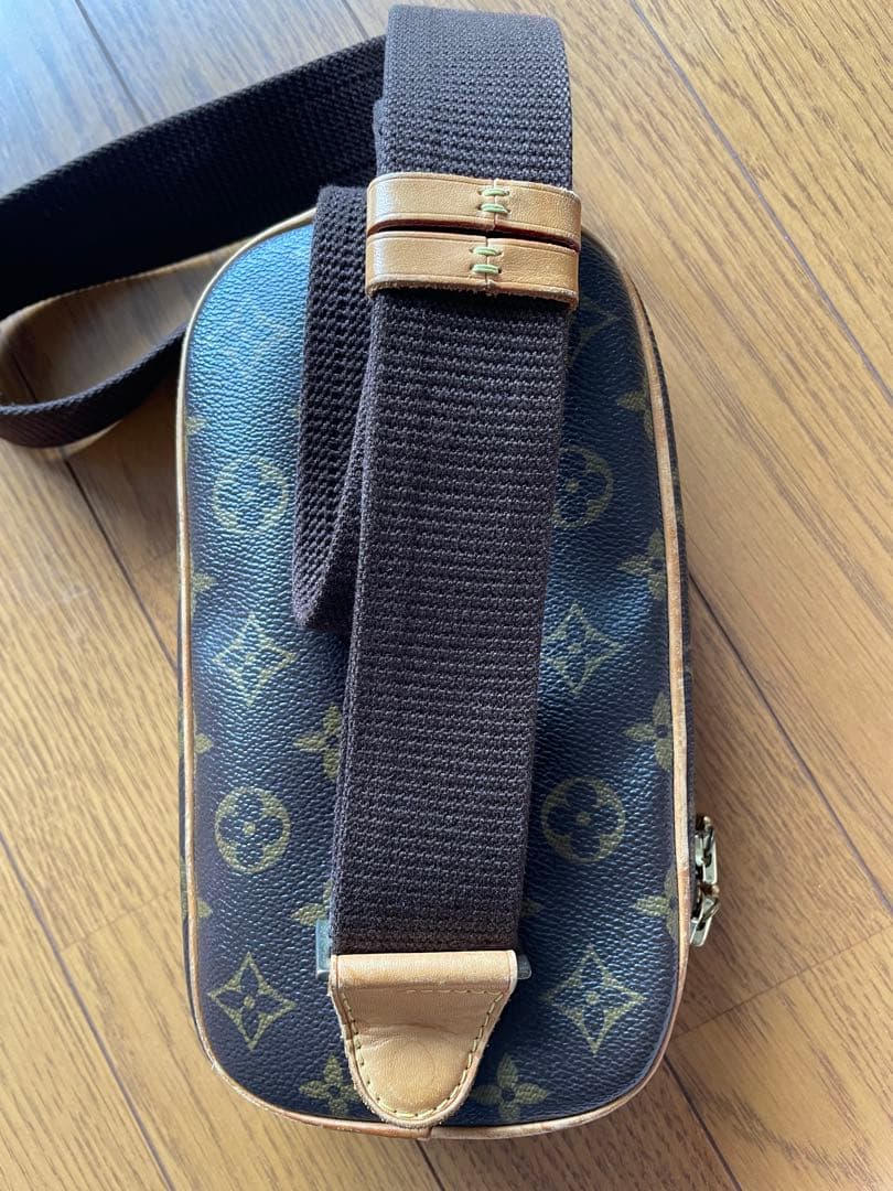 と*も様 ルイヴィトンガンジュ