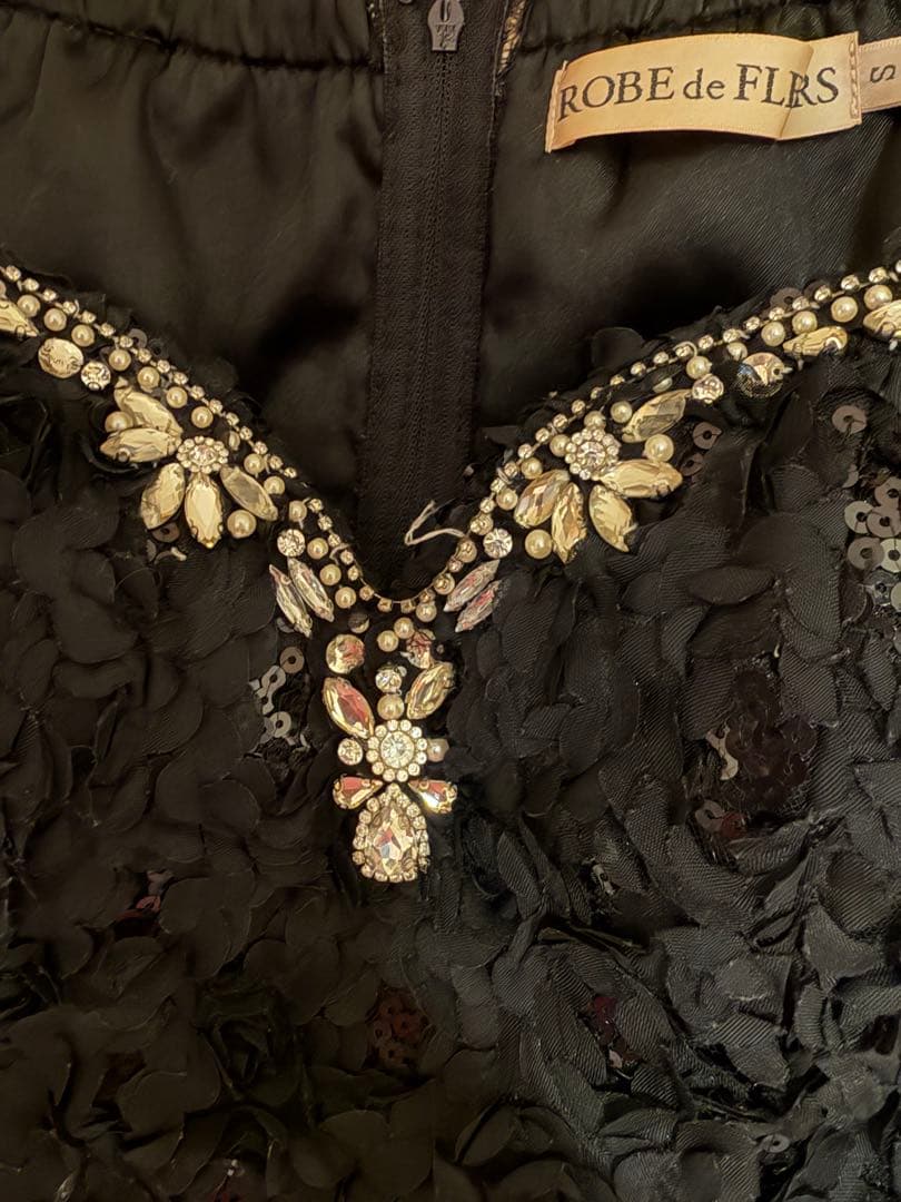 ROBEdeFLEURS　高級首元クロスデザインオフショルダーフレアミニドレス