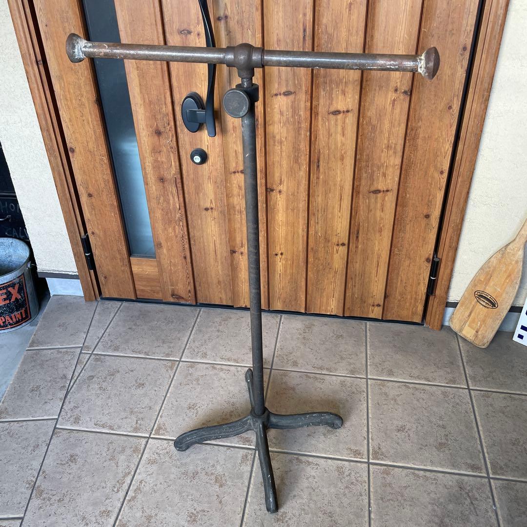 サビ錆シャビー インダストリアル アイアン T字ハンガーラック 店舗什器