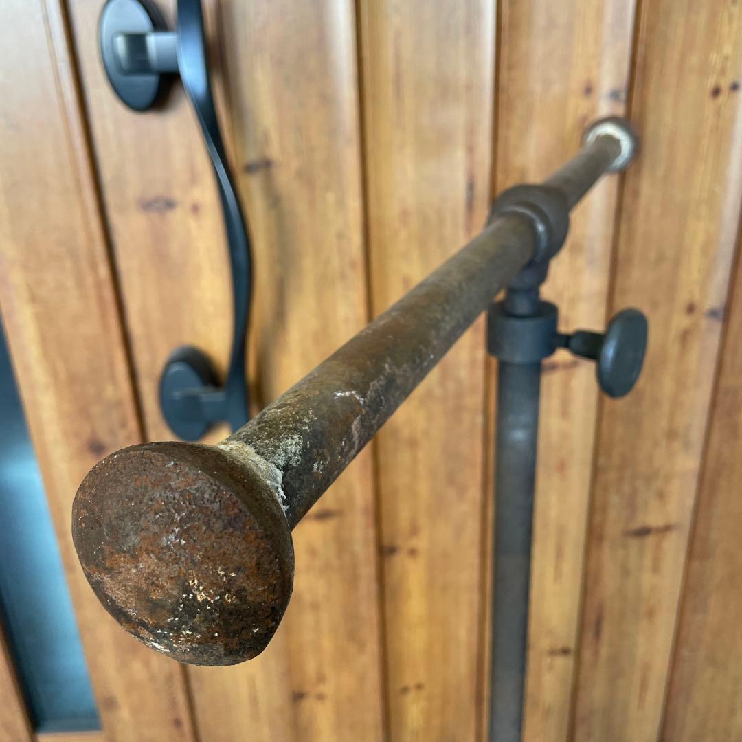 サビ錆シャビー インダストリアル アイアン T字ハンガーラック 店舗什器