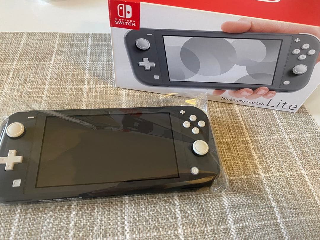 Nintendo Switch Lite グレー本体（動作良好・初期化済み）