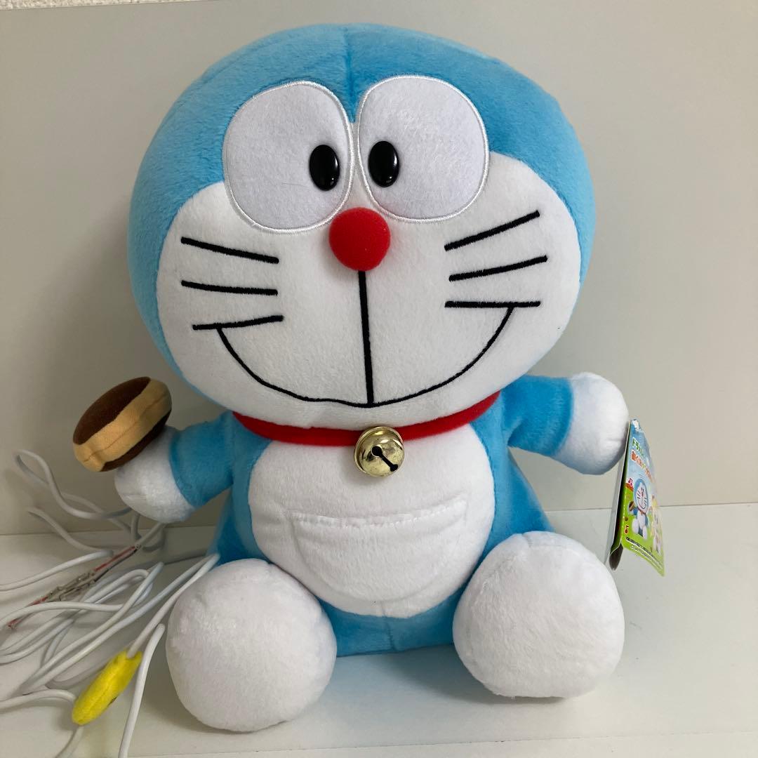 ドラえもん 動く！おやつ大好きぬいぐるみ ディスプレイ用可動サンプル ドラえもん