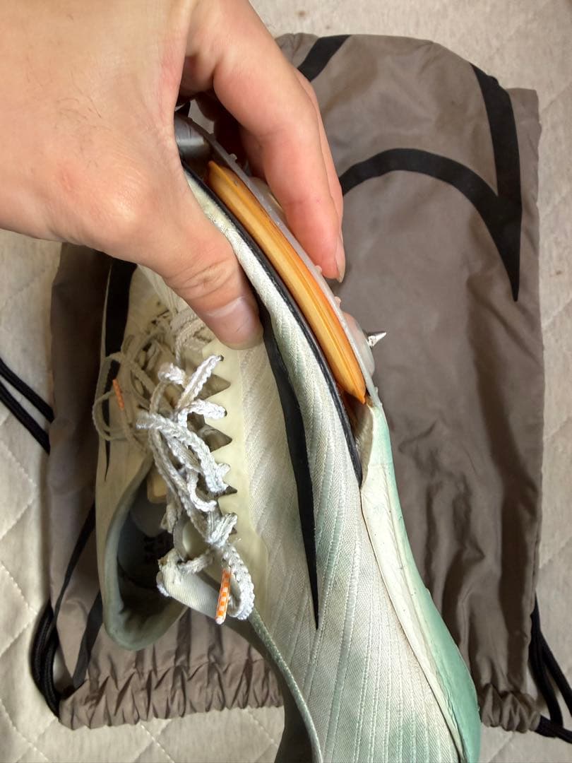 Nike マックスフライ 2 陸上スパイク　26 パンクあり