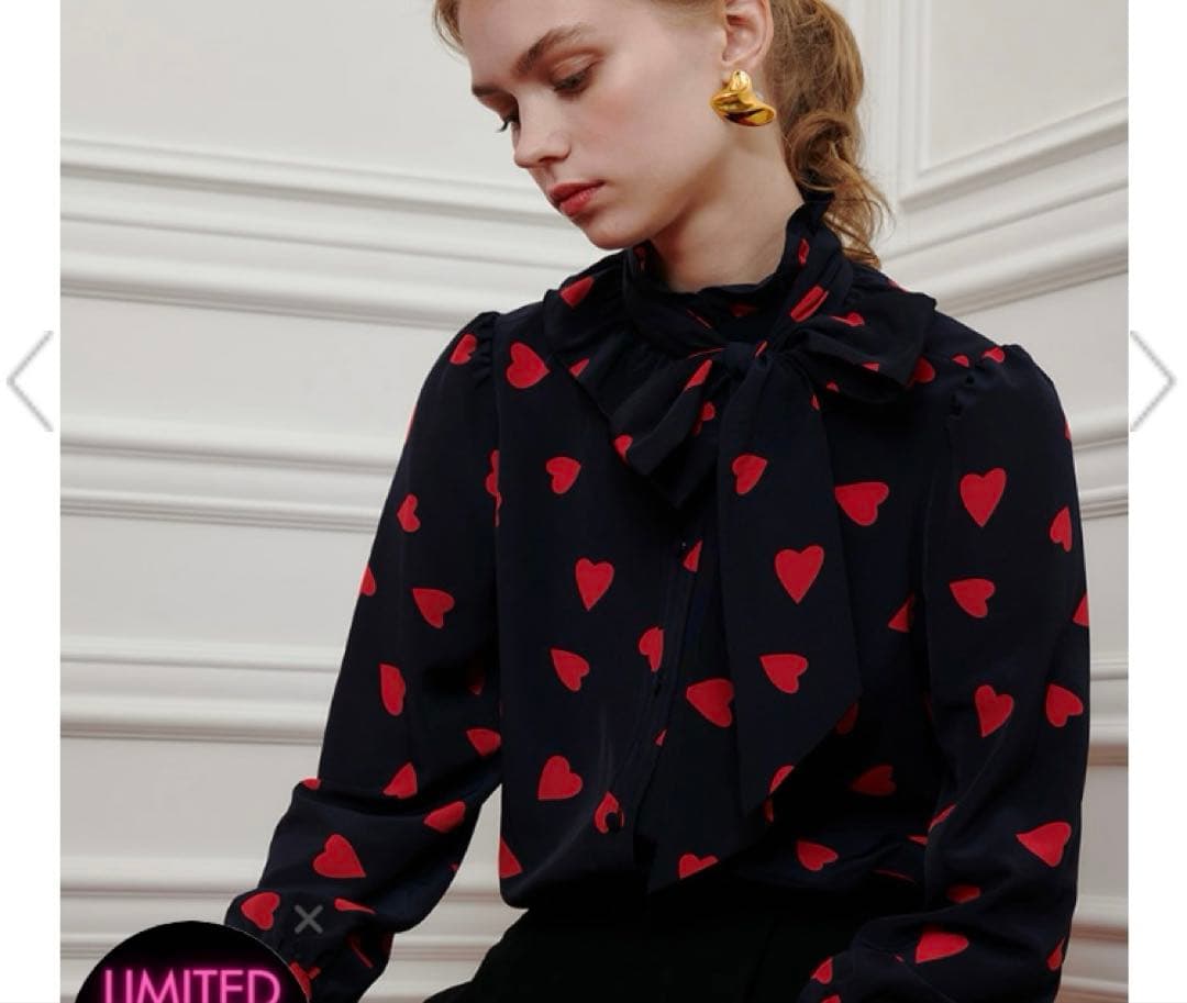 【LOULOU WILLOUGHBY】デシンハートプリントボウタイブラウス