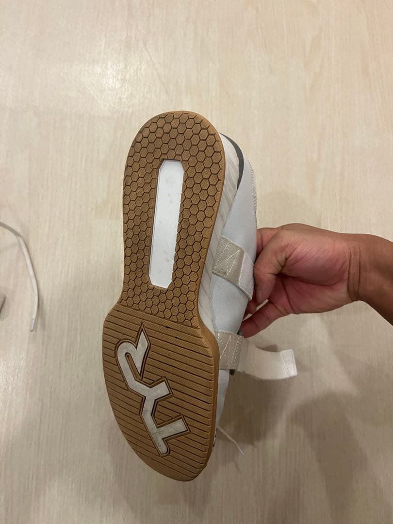 TYRトレーニングシューズ L-1 ホワイト