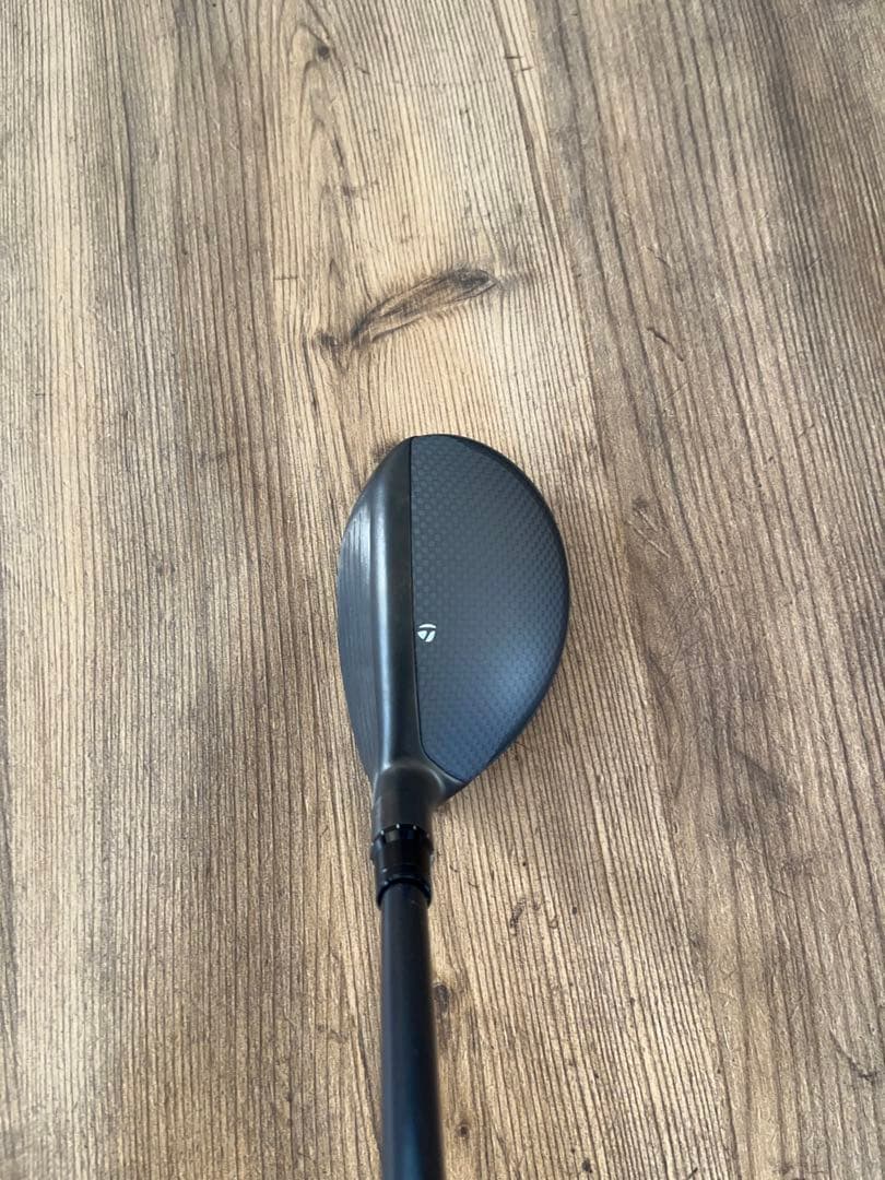 テーラーメイドゴルフ　QI35 ユーティリティ　# 4