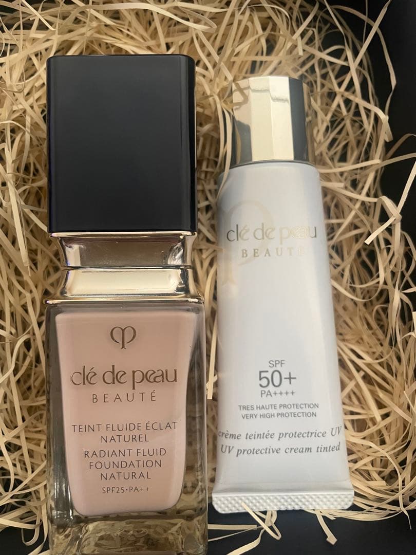 クレドポーボーテ　リキッドファンデーション　オークル　クレームタンテ