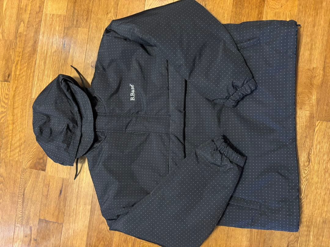 B.Base ドット柄　パデットナイロンテックアノラック