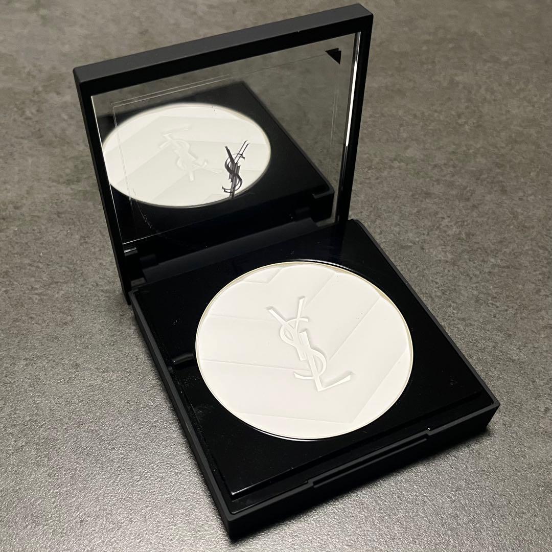 YSL オールアワーズ ハイパープレストパウダー ユニヴァーサル