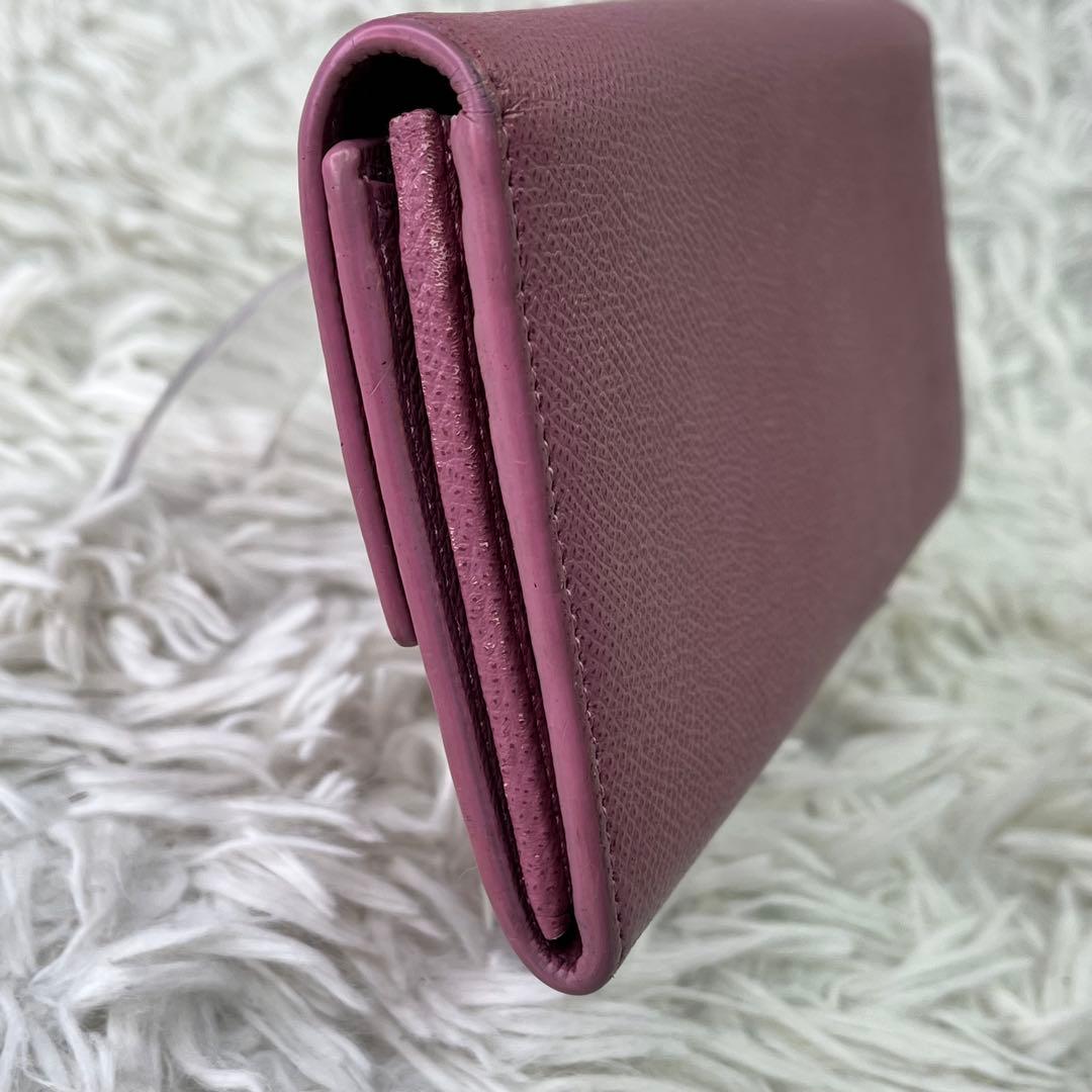 良品✨Ferragamo フェラガモ 二つ折り長財布 ガンチーニ　レザー ピンク