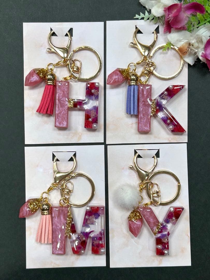 かこ　イニシャルキーホルダー　ドライフラワー　レジンチャーム　14点