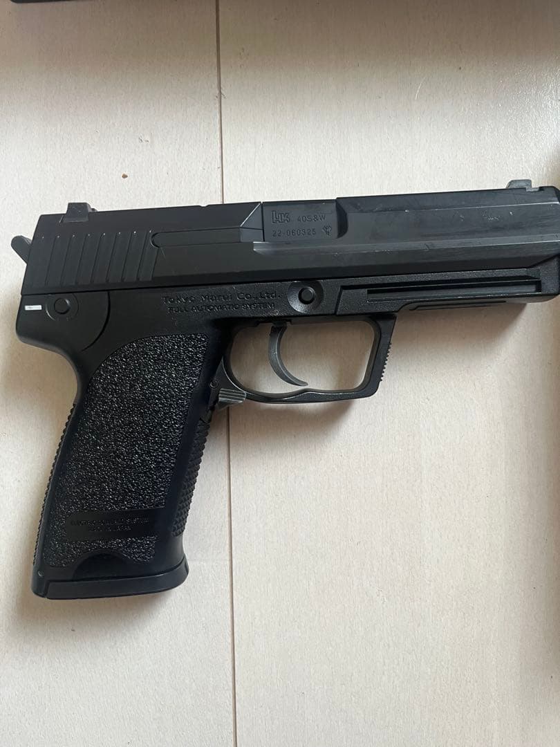 サバゲー引退セット東京マルイ h&k usp防弾着　BB弾バイオ充電器バッテリー