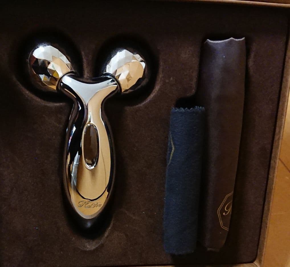 プラチナ電子ローラー Refa CARAT