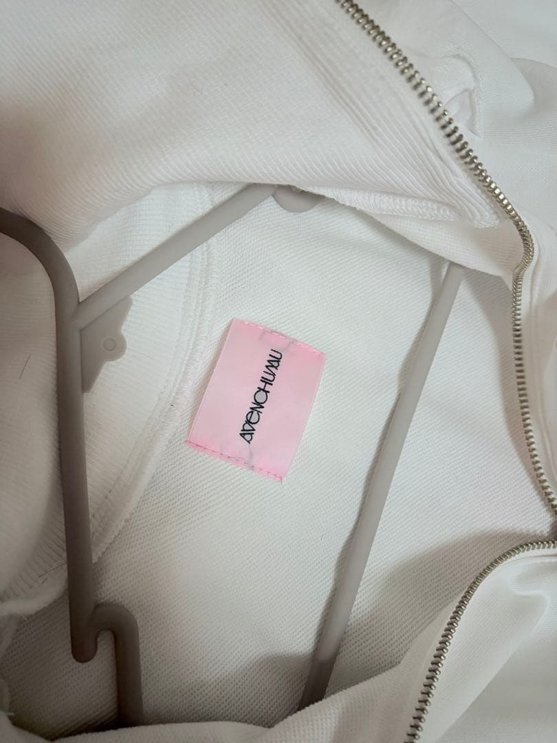 ジャケット・アウター avenchumu Pleated devil zip hoodie WHITE