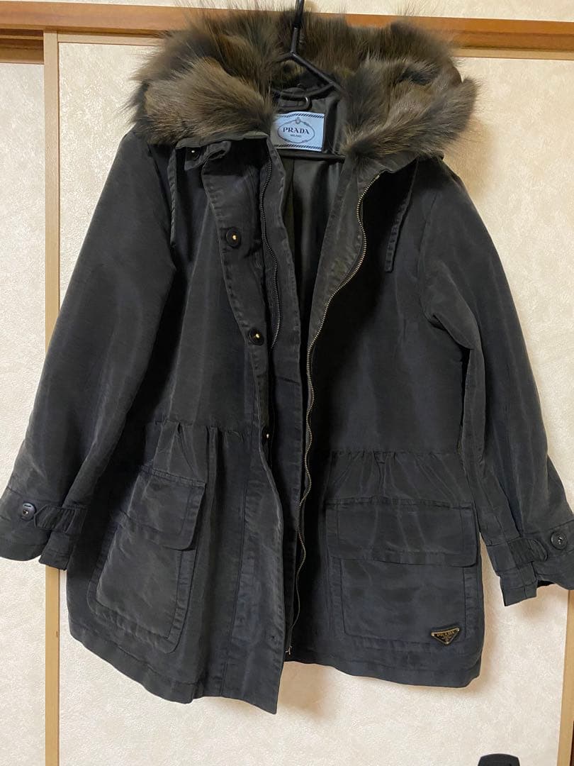 PRADA フード付きコート ファー　ポンチョ