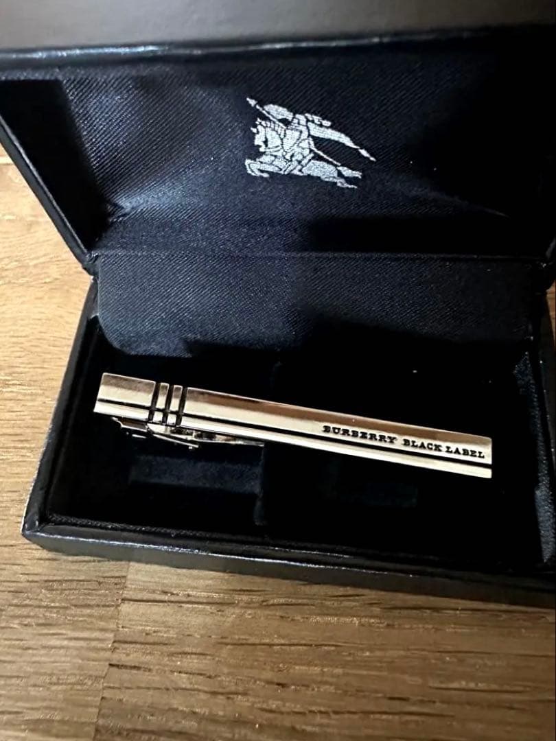 【美品】BURBERRY BLACK LABEL ネクタイピン 専用ケース付き