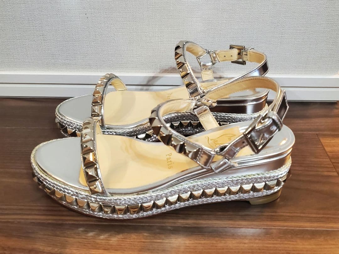 【新品未使用】 クリスチャンルブタン　サンダル　カタクロウ　ピラクロウ