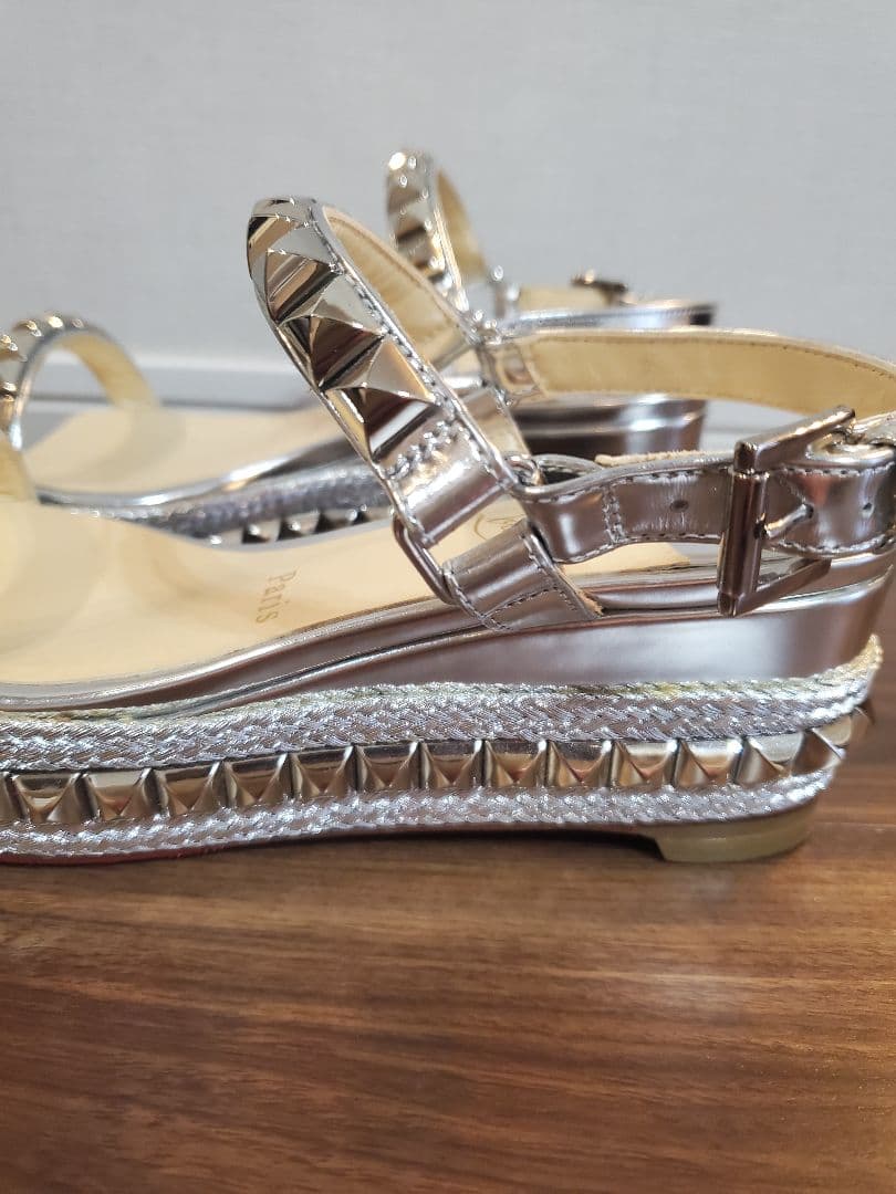 【新品未使用】 クリスチャンルブタン　サンダル　カタクロウ　ピラクロウ