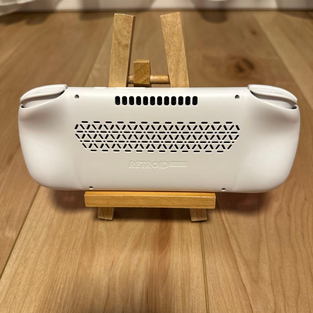 Retroid pocket 5 ホワイト