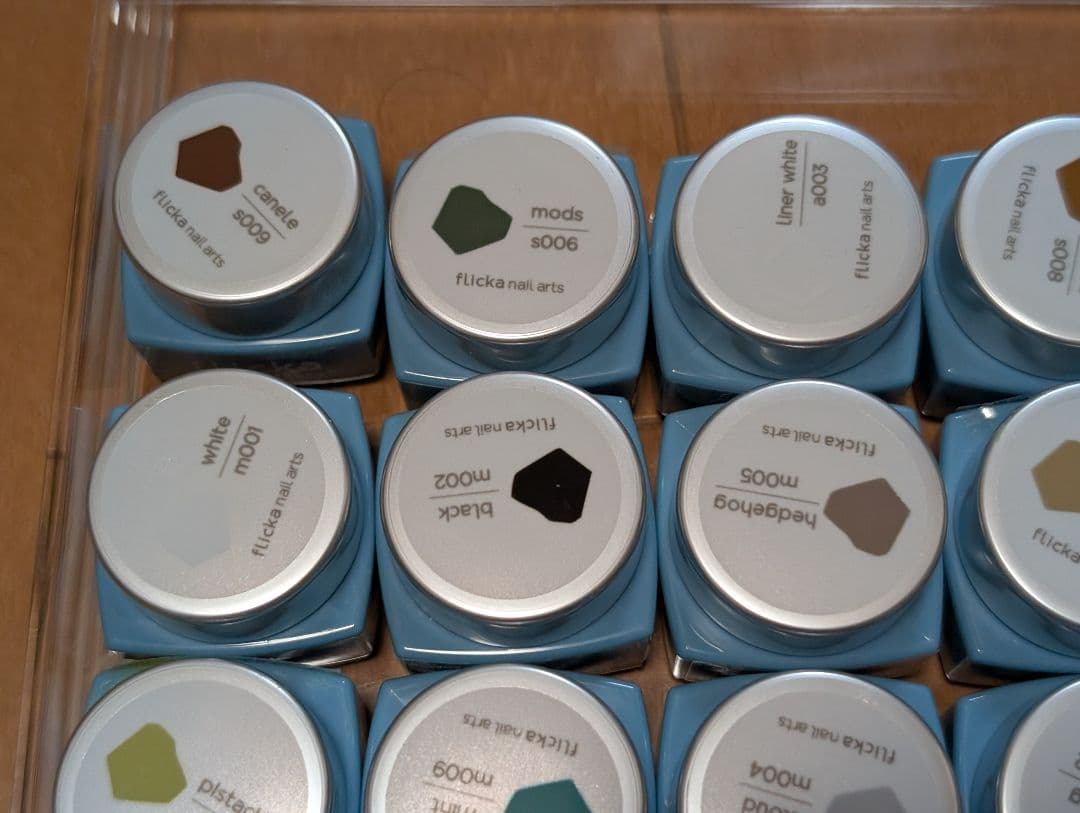 ジェルネイル　大人気フリッカジェル　シアーカラー 18色セット　TAT プロ用