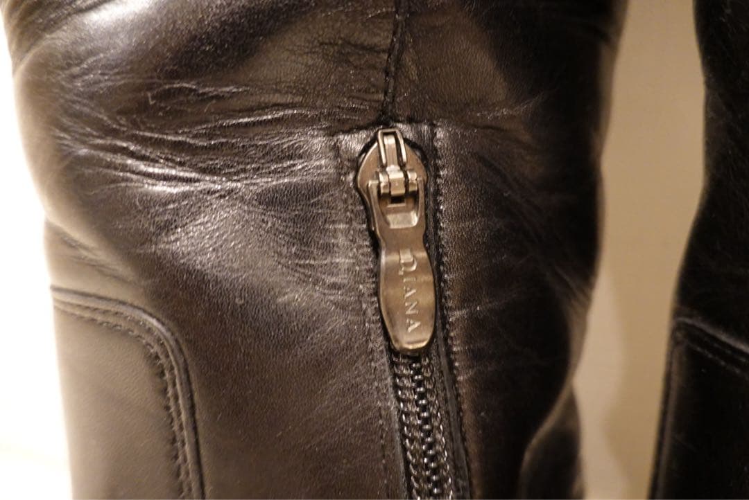 ダイアナ　ブラックレザー ロングブーツ