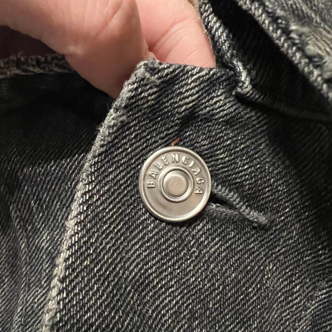 1/31迄。バレンシアガ ダークグレージージャン★