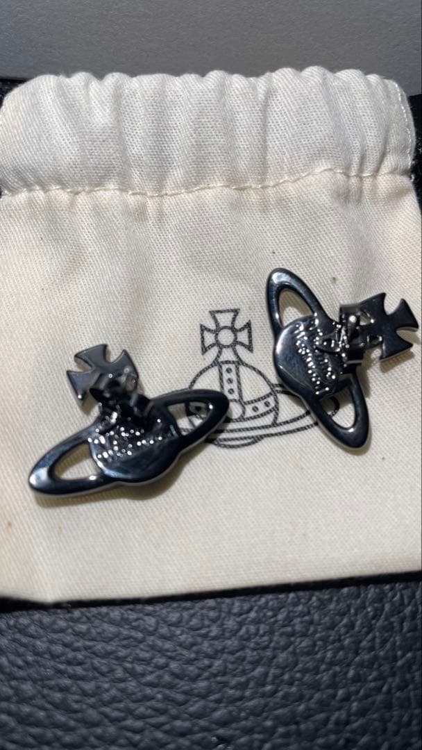 Vivienne Westwood ピアス(両耳用)