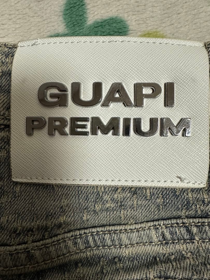 GUAPI フレアパンツ
