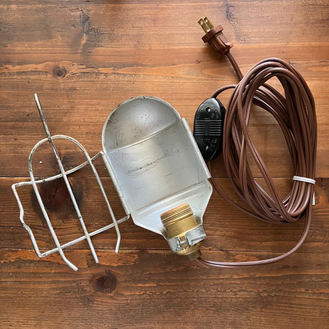 USAインダストリアルランプ／アメリカ／作業灯／vintage／Leviton