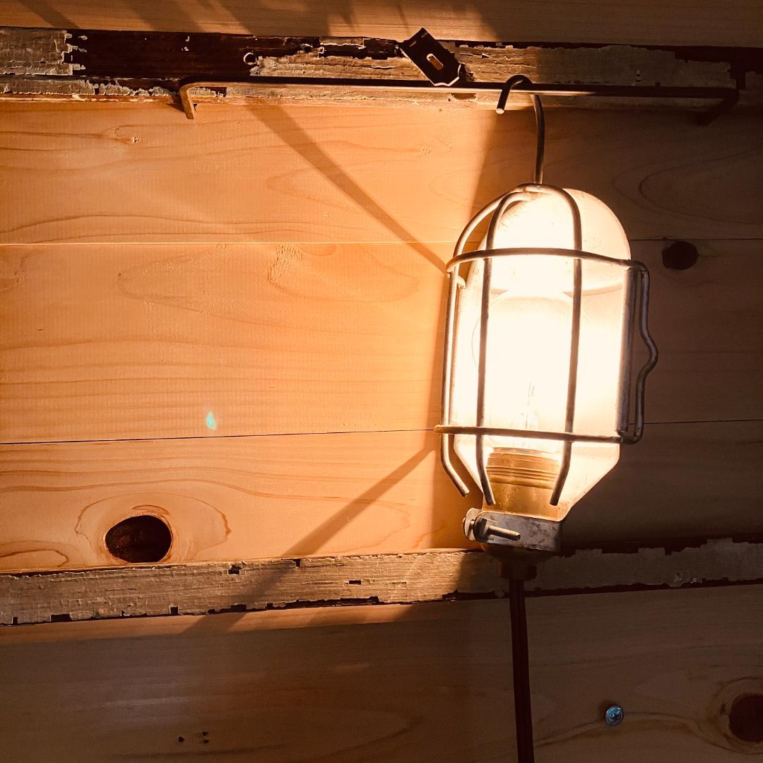 USAインダストリアルランプ／アメリカ／作業灯／vintage／Leviton