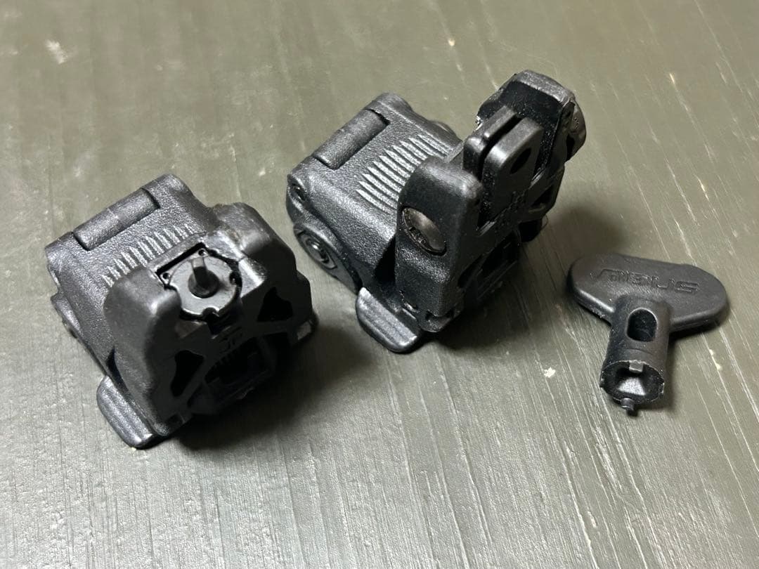 トイガン MAGPUL MBUS Gen2