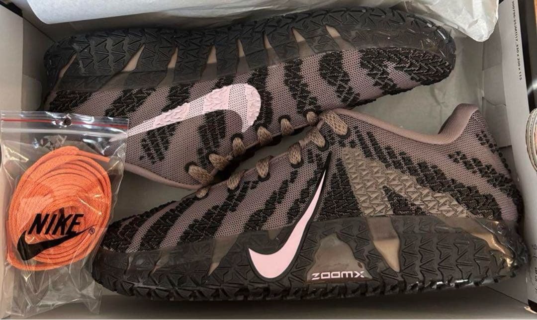 シューズ(男性用) Nike Ja 3 \"Showstopper\"