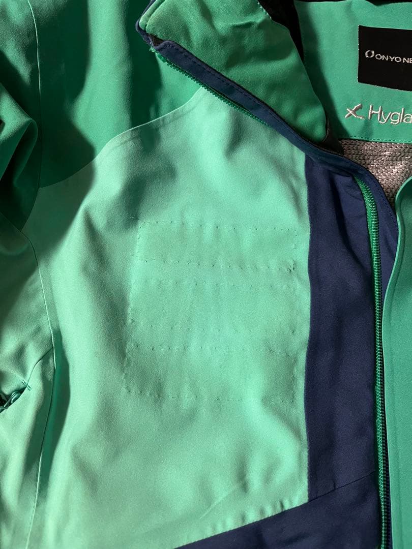 ONYONE スキーウェア　デモチーム限定　グリーン　M ワッペン跡あり
