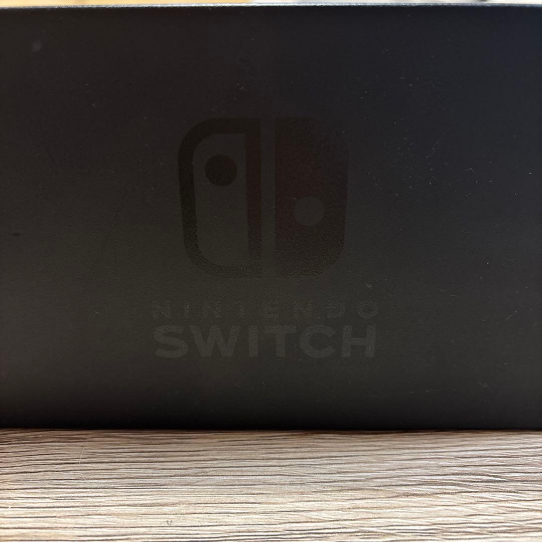 Nintendo Switch 本体 ピンクとミント
