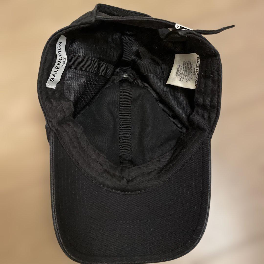 BALENCIAGA ブラック ベースボールキャップ