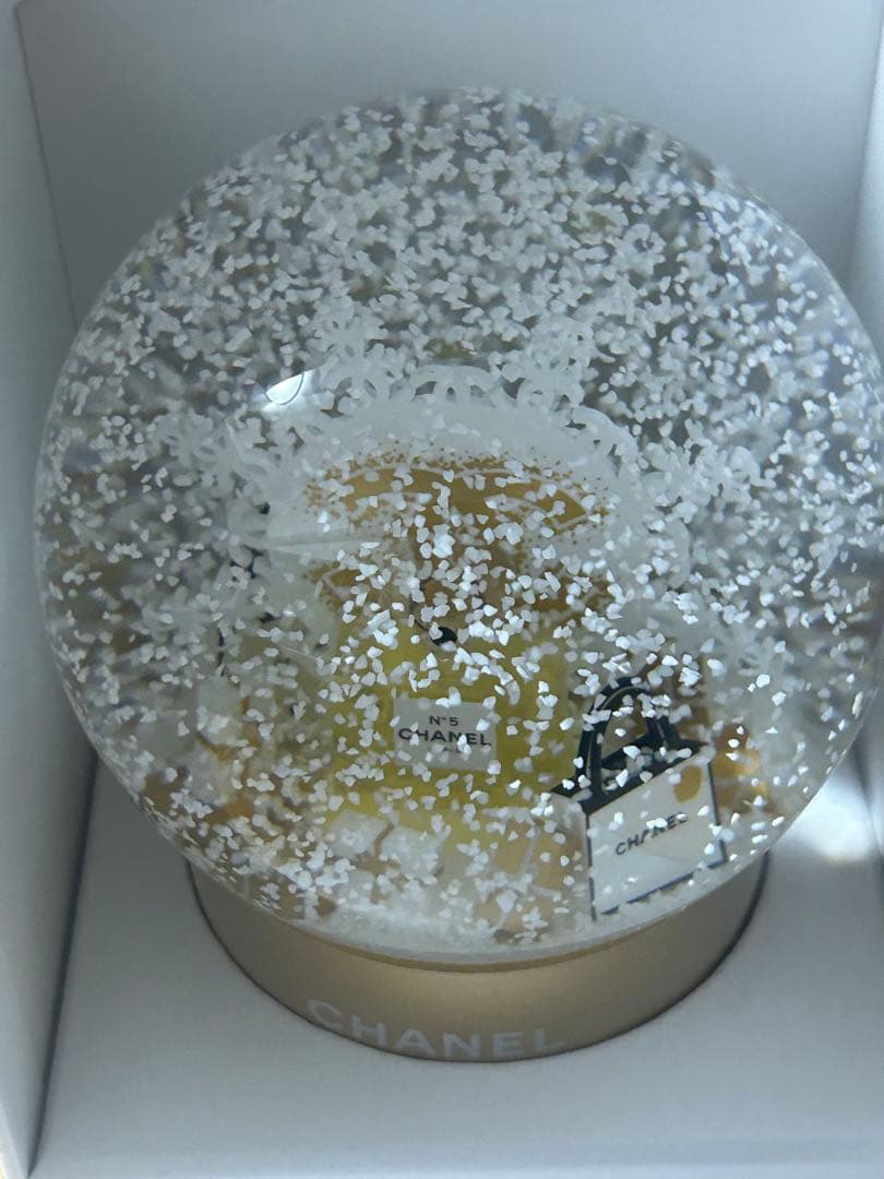 ⭐*︎様 シャネル　スノードーム　2024ホリデー　ノベルティ