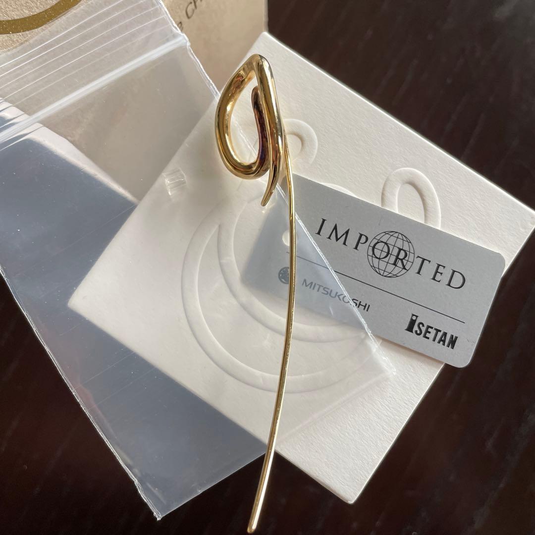 シャルロットシェネ ピアス