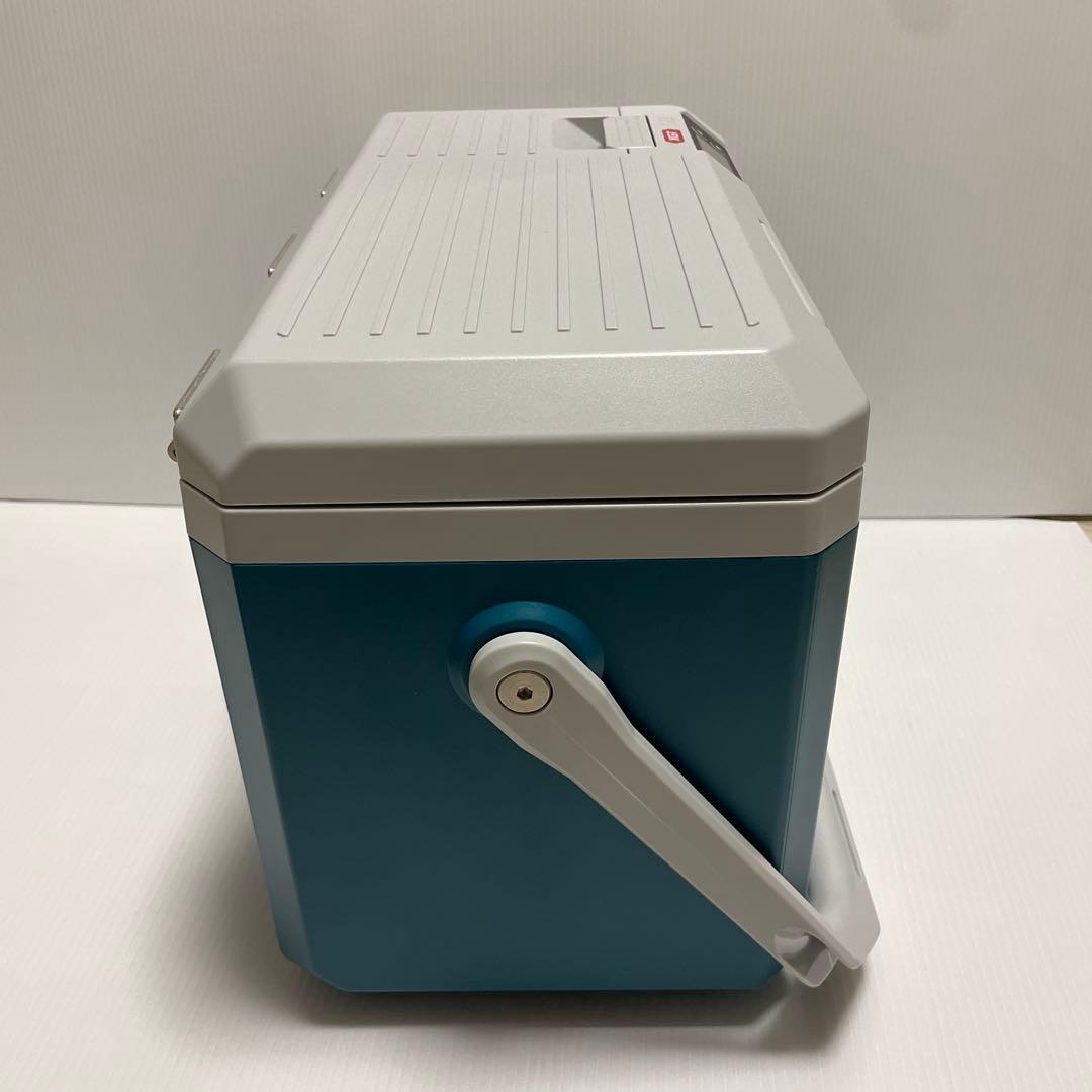 マキタ冷温庫 CW003G バッテリー2個付き　新品