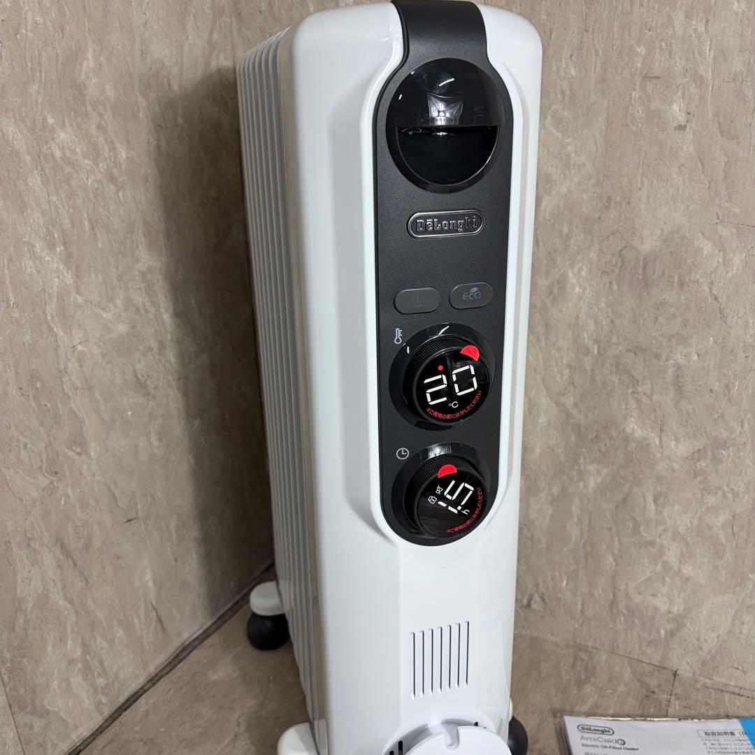未使用 展示品 Delonghi オイルヒーター RHJ35M0812-DG