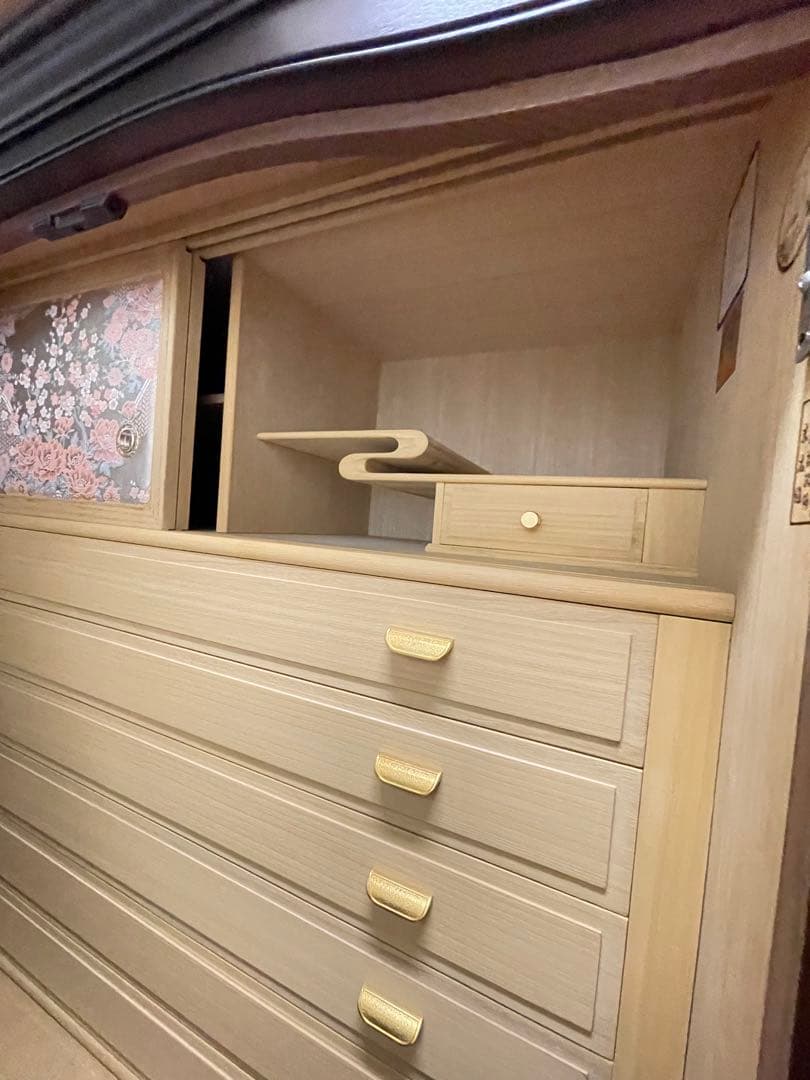 和ダンス　ウォールナット　中は総桐￼ 和箪笥　お値下げ不可