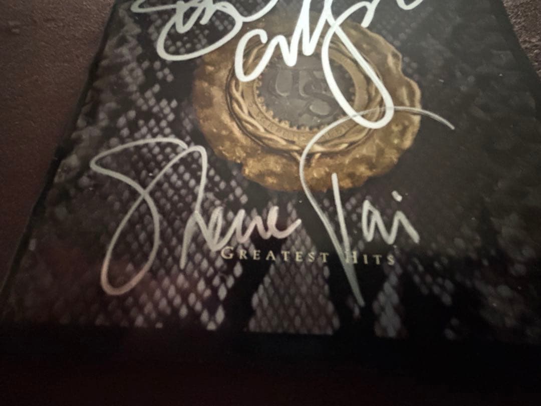 デイヴィッド・カヴァデールとスティーヴ・ヴァイ　サインcd whitesnake