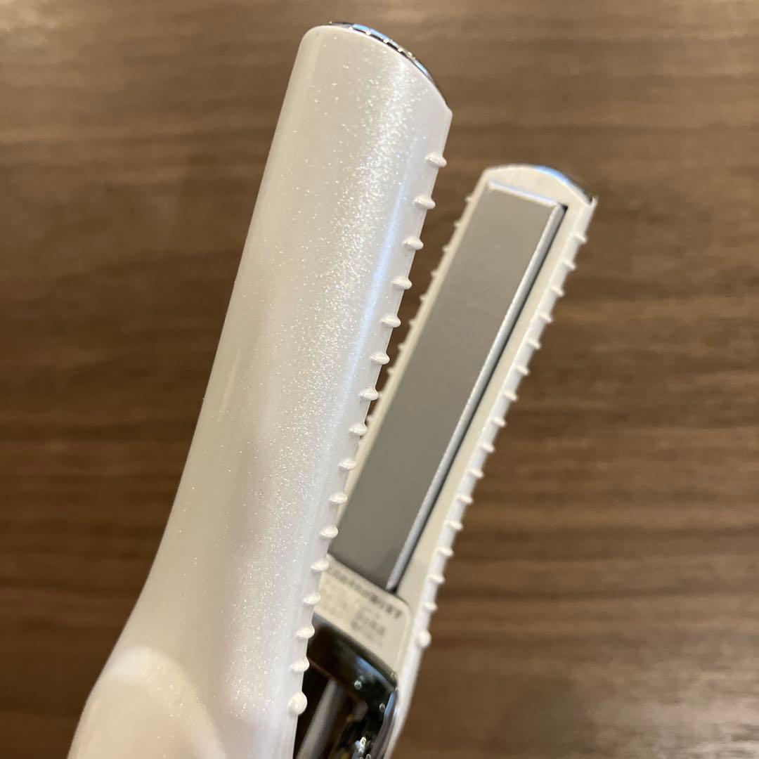 Refa リファ　フィンガーアイロン ホワイト　【充電コードあり】