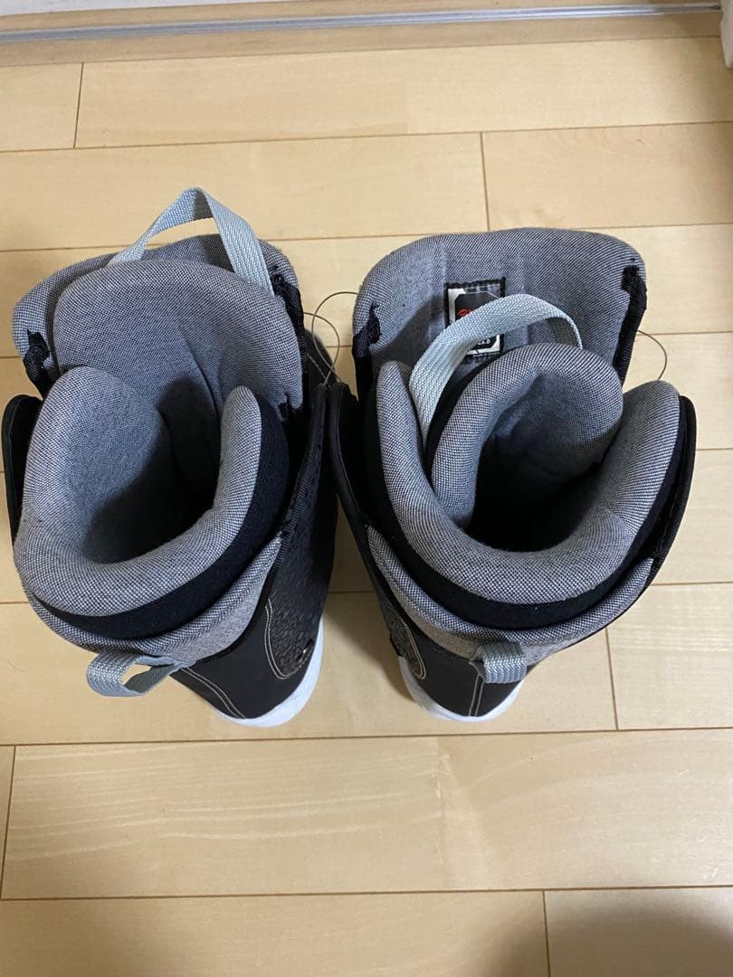 キスマーク　BOAシステム ブラック スノーボードブーツ　25.0cm ①