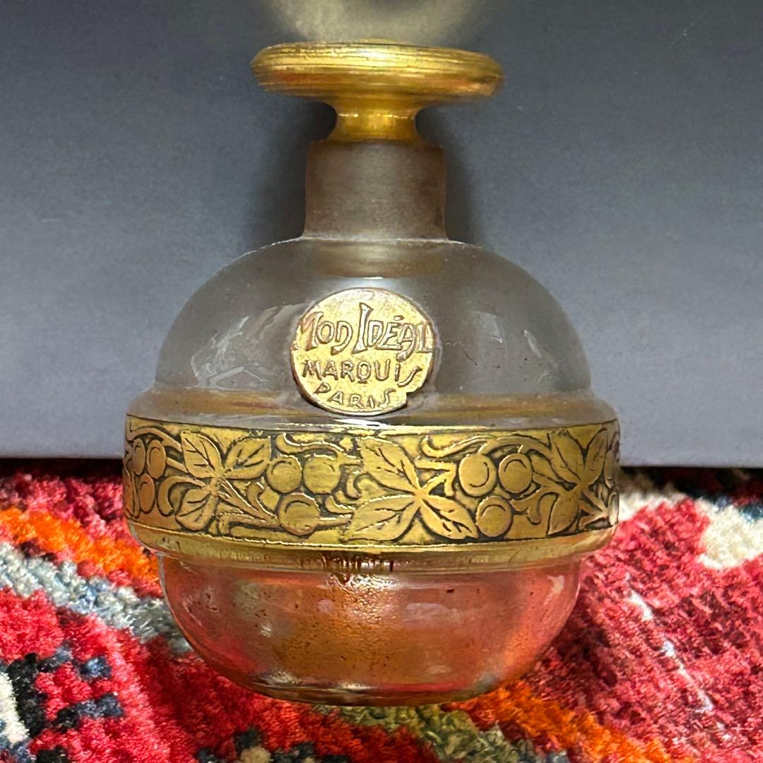 アンティーク香水瓶　アールヌーボー
