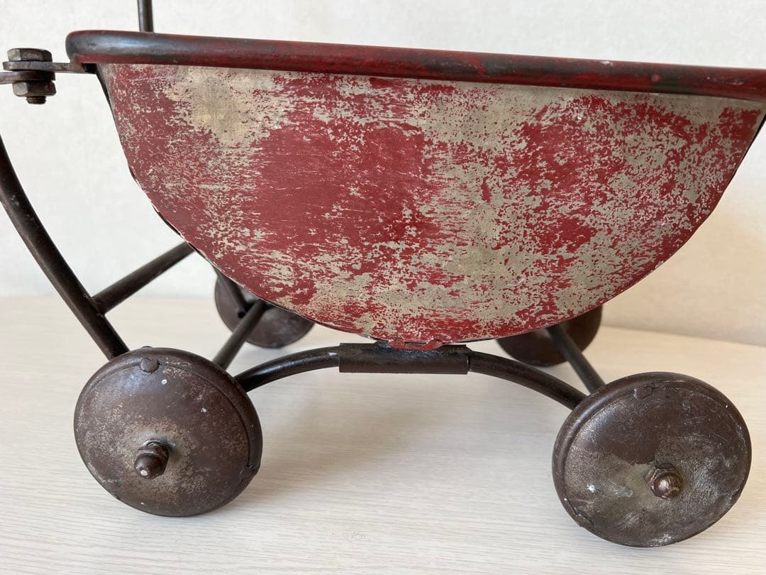 アンティーク、レトロ金属製手押し車 赤と銀