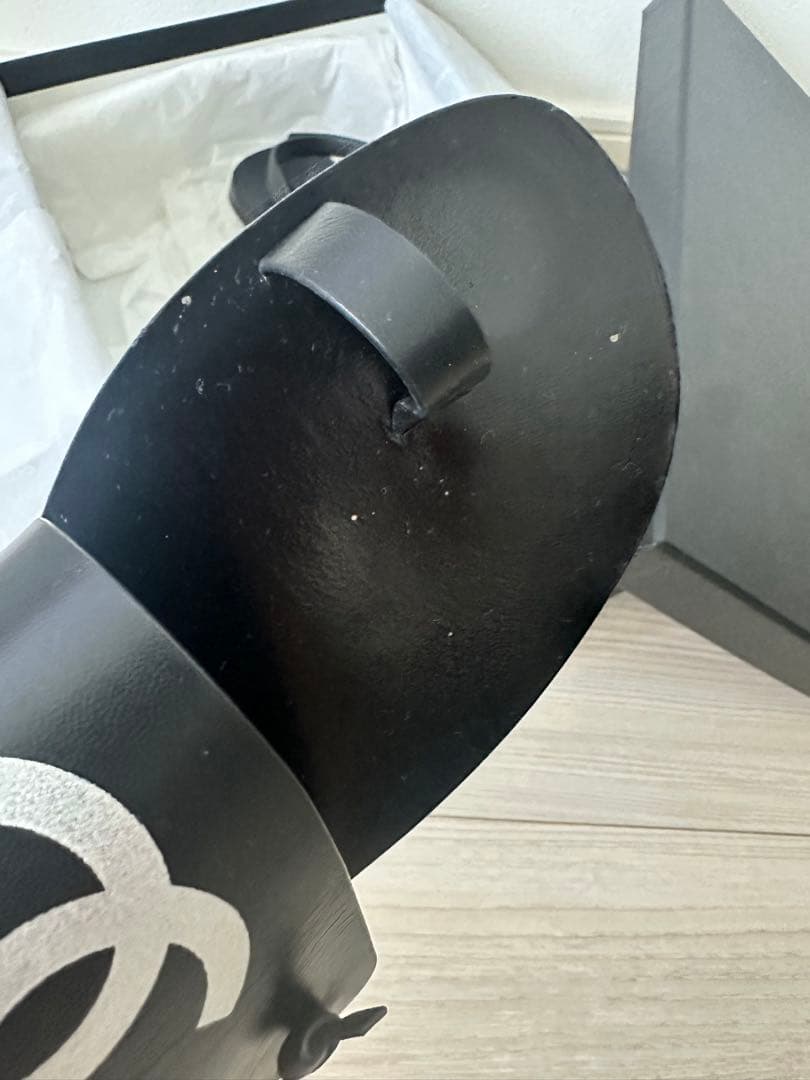 CHANEL ブラック ロゴ サンダル